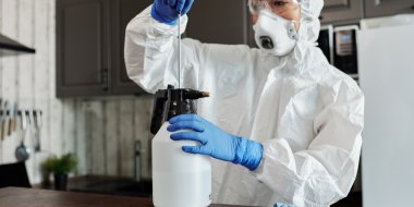 УФ-облучение vs. химическая дезинфекция: что эффективнее для вашего бизнеса?